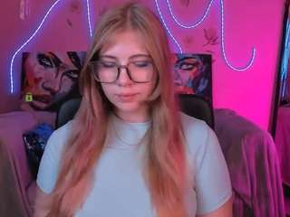 alison-lay live cam preview