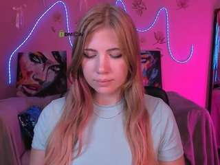 alison-lay live cam preview