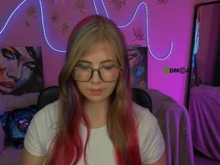 alison-lay live cam preview