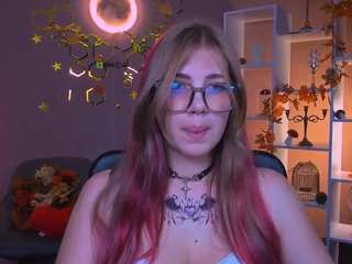 alison-lay live cam preview