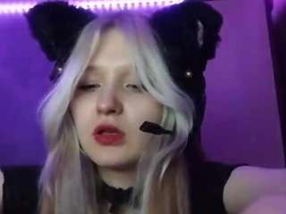 le modèle louanneducking est en webcam porno dans un show sur le site camsoda, il possède les tags suivants: blonde hair,brown eyes,cock rating,dirty talk,foot fetish,joi,no drinking,skinny,small tits,tattoos,hd