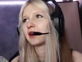 LouanneDucking live cam preview
