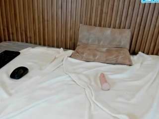 AshleyAurax live cam preview