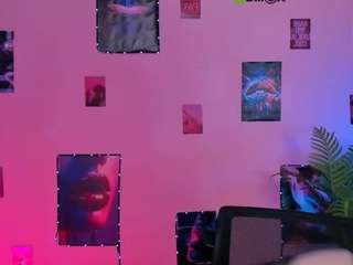 selena-hush live cam preview