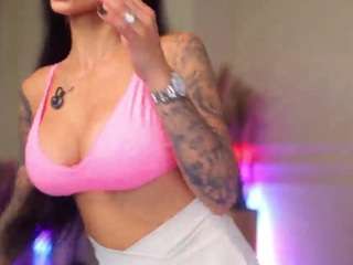 AhhMia live cam preview
