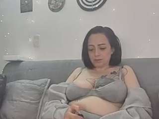 coralshine Live Webcam on CamSoda