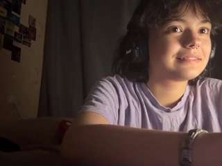 nadinecranson webcam