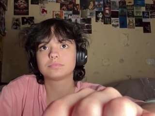 nadinecranson's live room