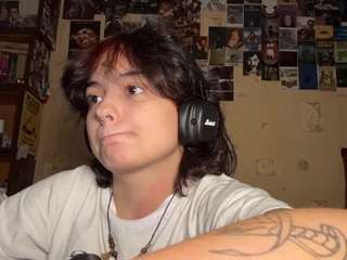 nadinecranson's live room