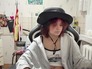 nadinecranson's live room
