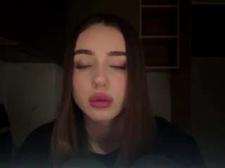 Pritydiana19 live cam preview