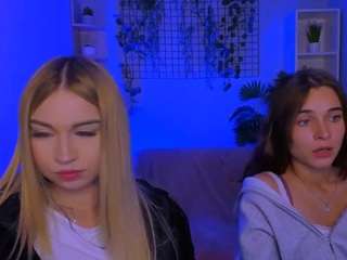 emma-landd live cam preview
