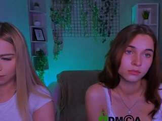 emma-landd live cam preview
