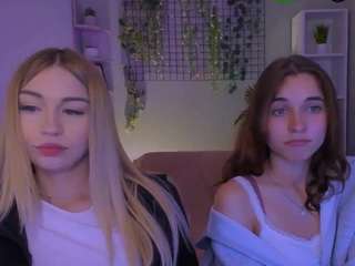 emma-landd live cam preview
