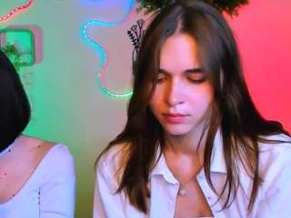 emma-landd live cam preview