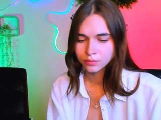 emma-landd live cam preview