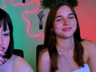 emma-landd live cam preview