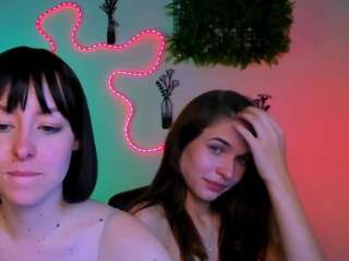 emma-landd live cam preview