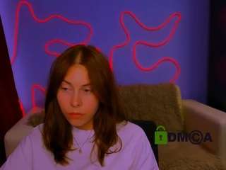 estelle-roya's live room