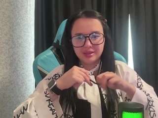 nadinebelgarde's live room