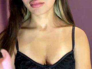 Emiliya live cam preview