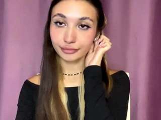 Emiliya live cam preview
