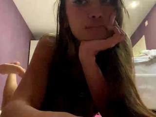 Emiliya live cam preview