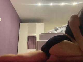 Emiliya live cam preview