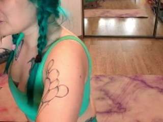 Andriana live cam preview