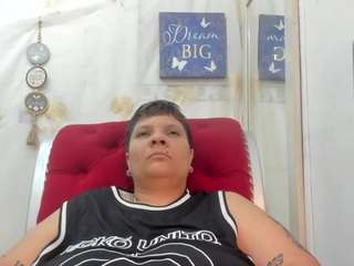mistress-capucci live cam preview