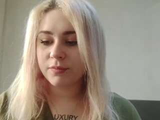 SusannaSavoie live cam preview