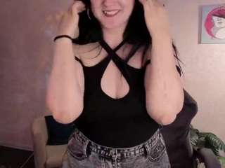 Lucyy-Haall