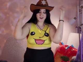 lucyy-haall