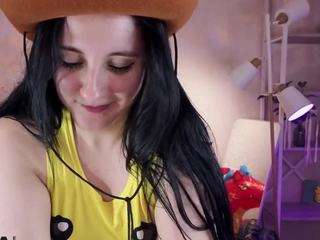 Lucyy-Haall live cam preview