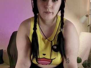 lucyy-haall's live room