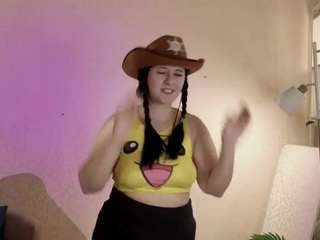 Lucyy-Haall