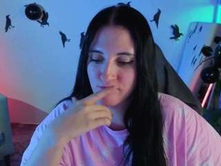 lucyy-haall