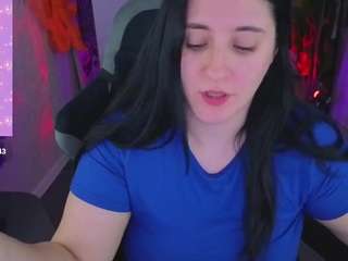 lucyy-haall