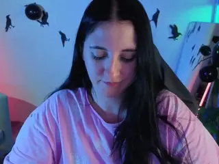 Lucyy-Haall