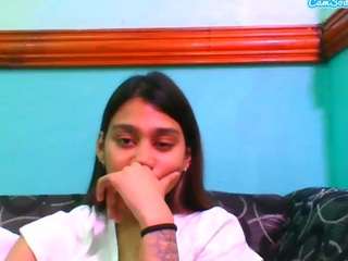 prettysmileaaliyah live cam preview
