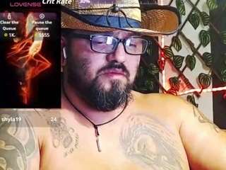 queenandwolf44