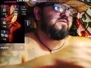 queenandwolf44