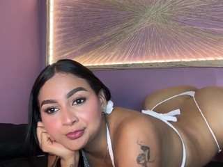 ashly-rouxx