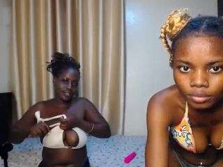 devinehotty live cam preview