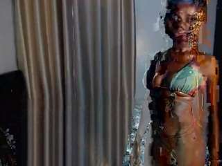 devinehotty