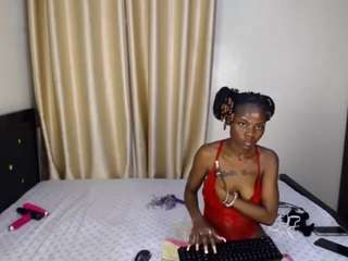 devinehotty