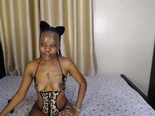 Devinehotty's cam show statistics and live stream
