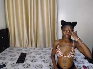 devinehotty