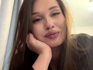 Lisa live cam preview