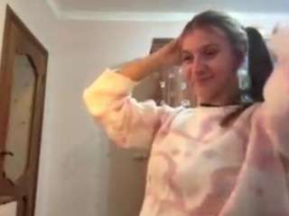 Leila live cam preview